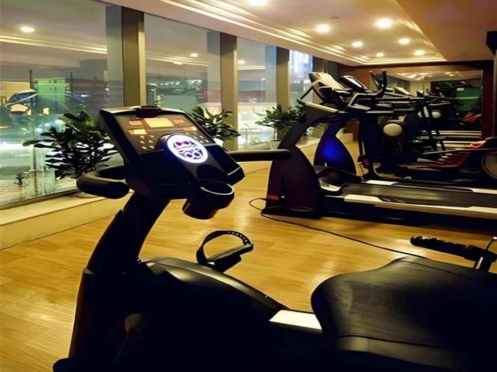 Nanchang Galactic Peace International Hotel Экстерьер фото