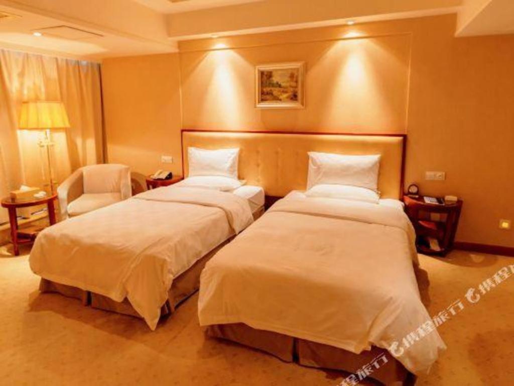 Nanchang Galactic Peace International Hotel Экстерьер фото
