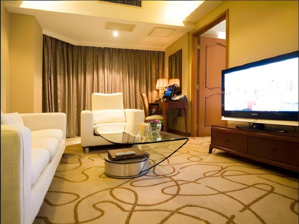 Nanchang Galactic Peace International Hotel Экстерьер фото