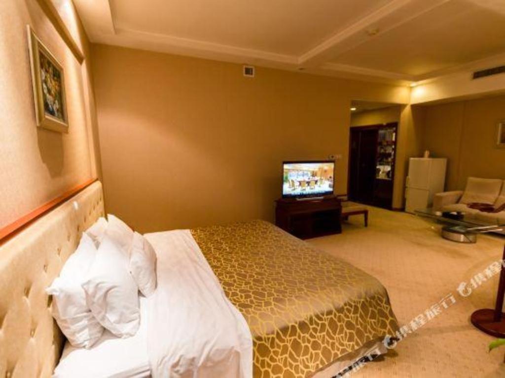 Nanchang Galactic Peace International Hotel Экстерьер фото