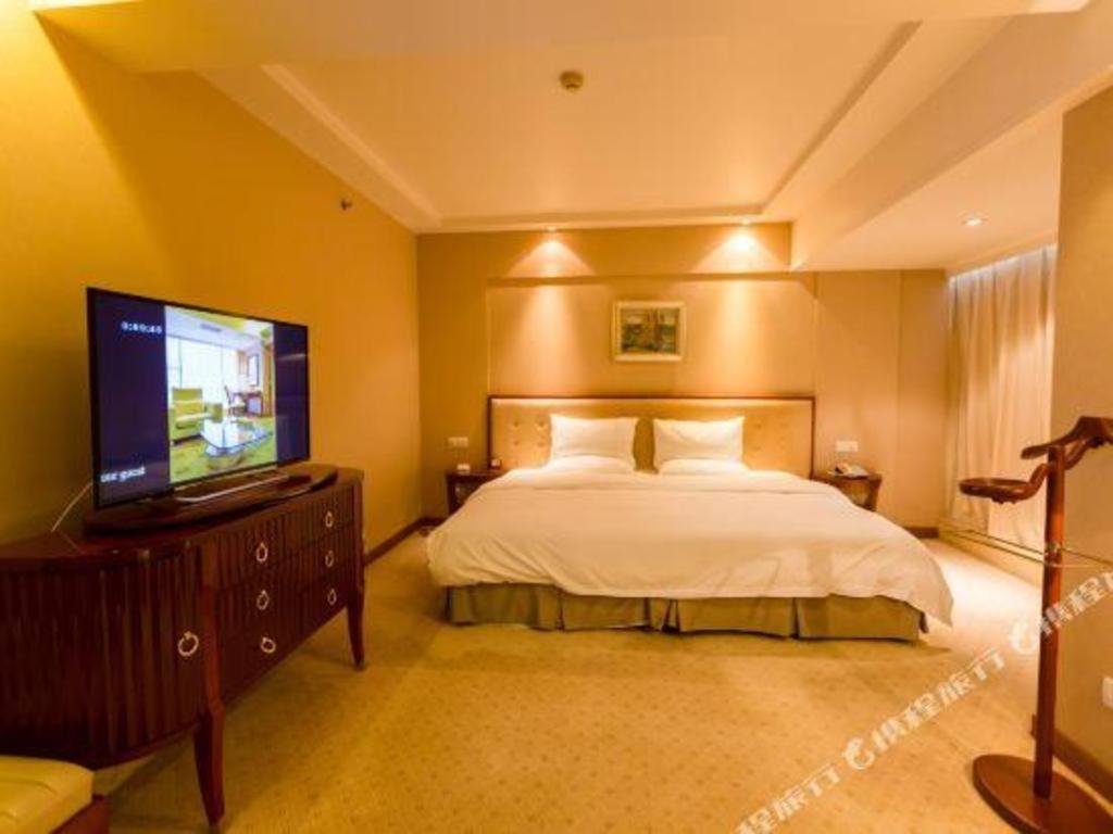 Nanchang Galactic Peace International Hotel Экстерьер фото