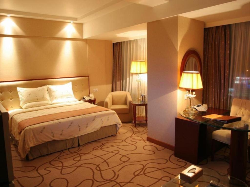 Nanchang Galactic Peace International Hotel Экстерьер фото