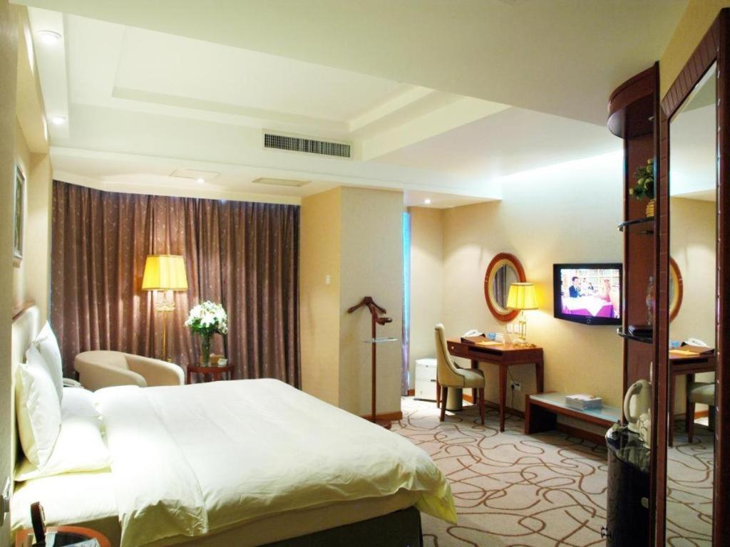 Nanchang Galactic Peace International Hotel Экстерьер фото